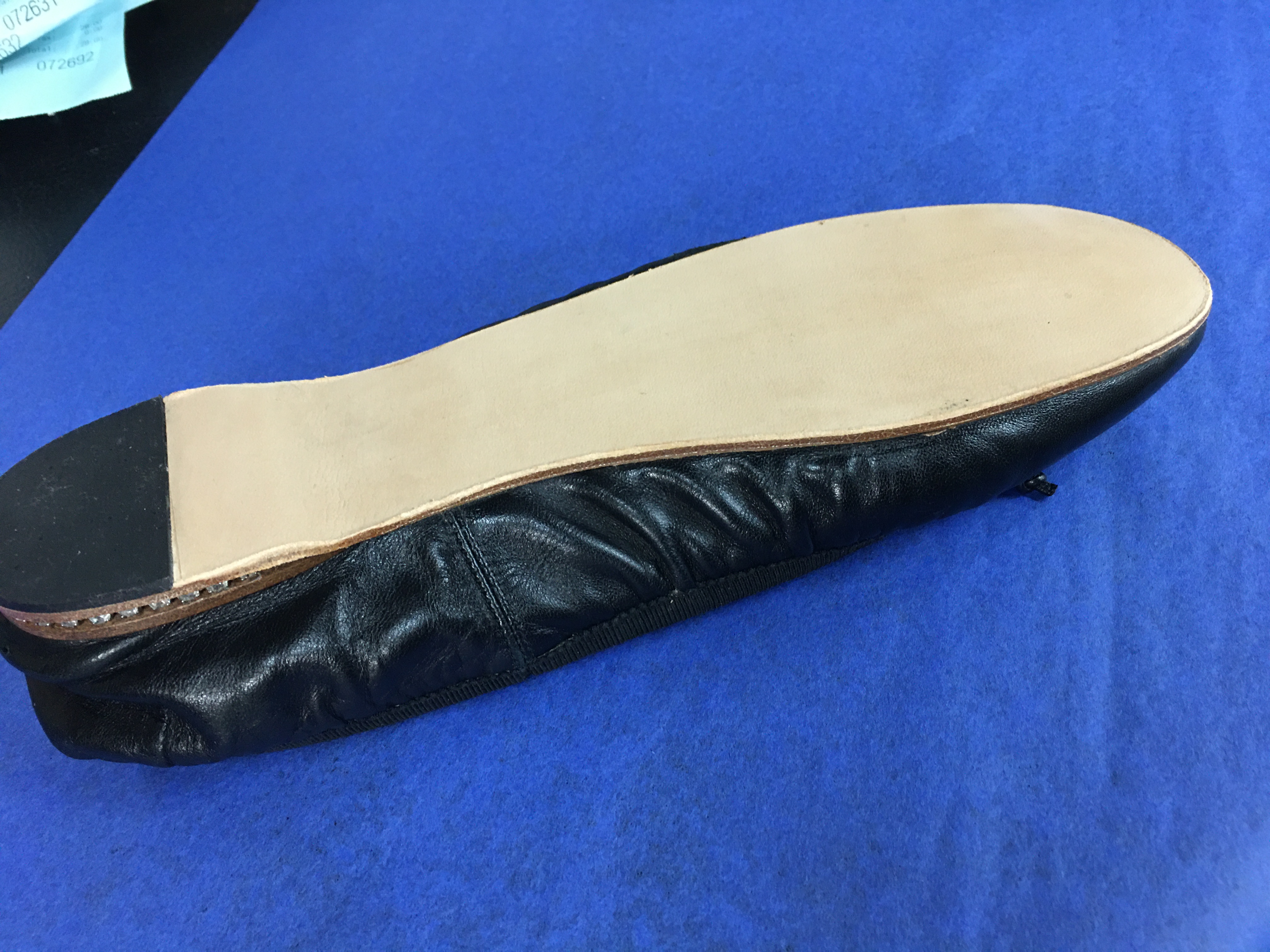 Black leather ballet flat full leather sole